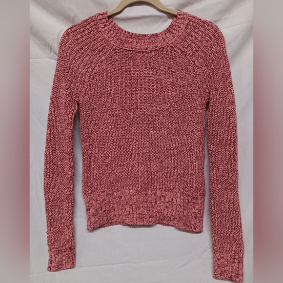 American Eagle Outfitters - Picture 1 of 3